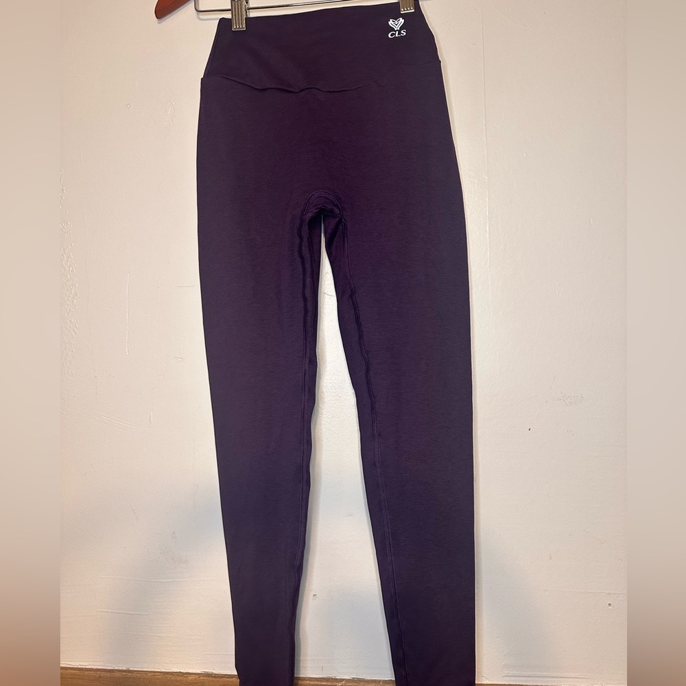 Women's High-Waisted Purple Leggings